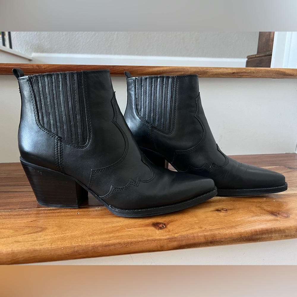 Sam Edelman Winona western booties